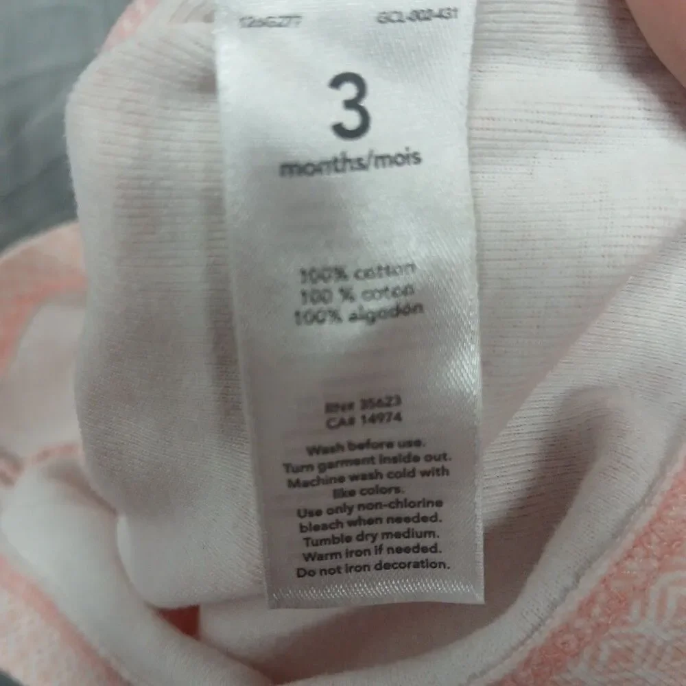 Carter’s Baby Girl 3 Mth  snap  Light Pink Sweater Top long Sleeve and hoddie